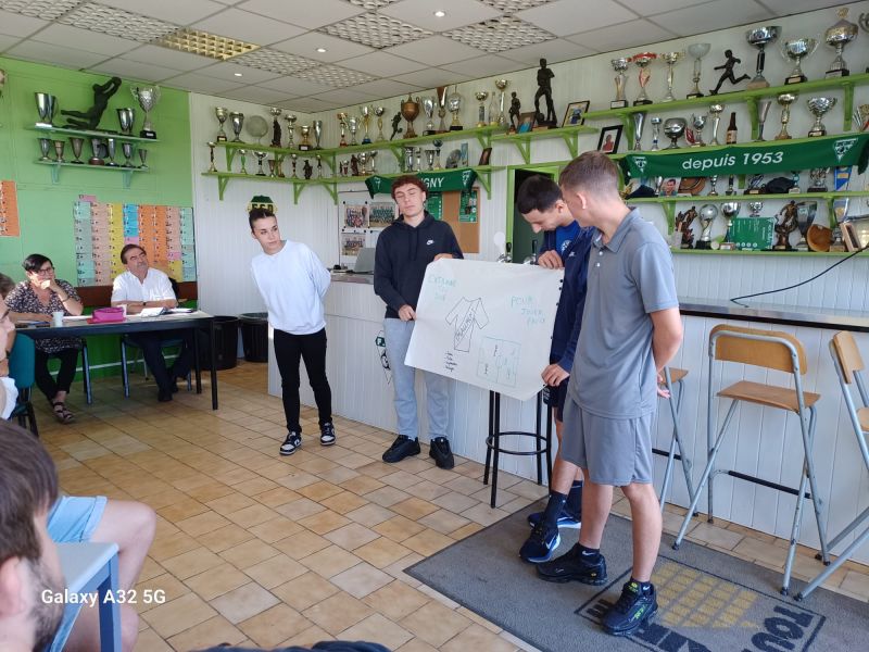 Fff Dff Réunion de présentation du dispositif service civique 24/25 – DISTRICT ...